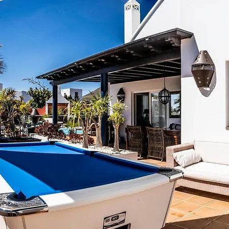 Villa Canis